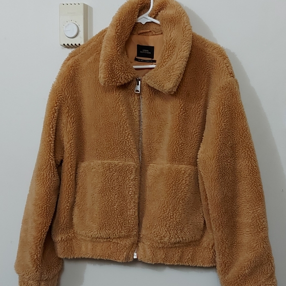 Urban Outfitters teddy bomber jacket - Picture 4 of 9